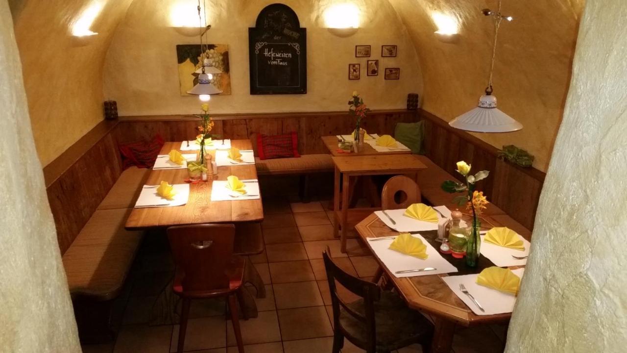 Gasthaus Kreuz Schruns Exterior foto